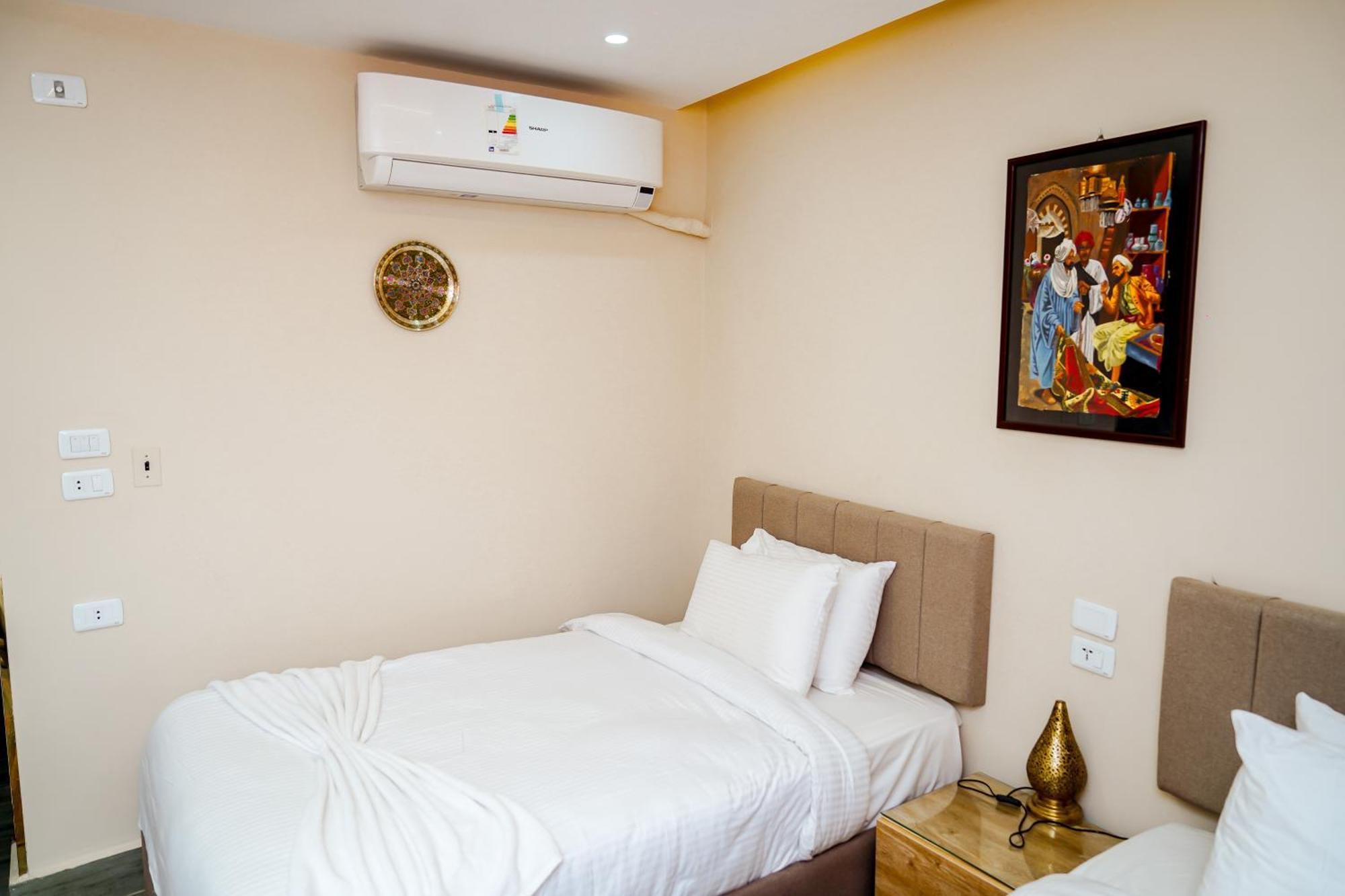 Pyramids Hotel Kafret el-Gabal المظهر الخارجي الصورة