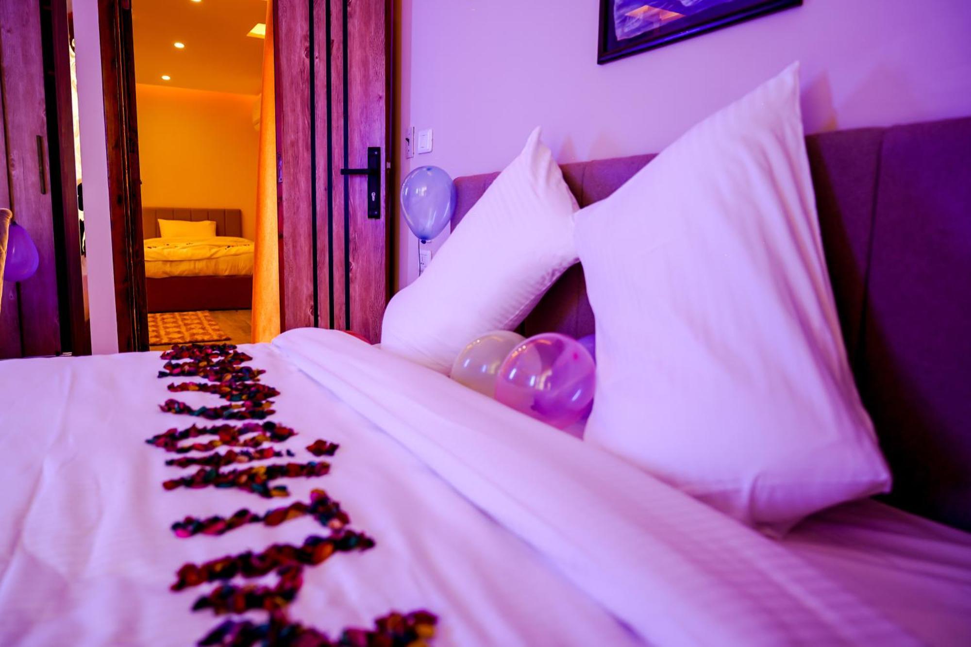Pyramids Hotel Kafret el-Gabal المظهر الخارجي الصورة
