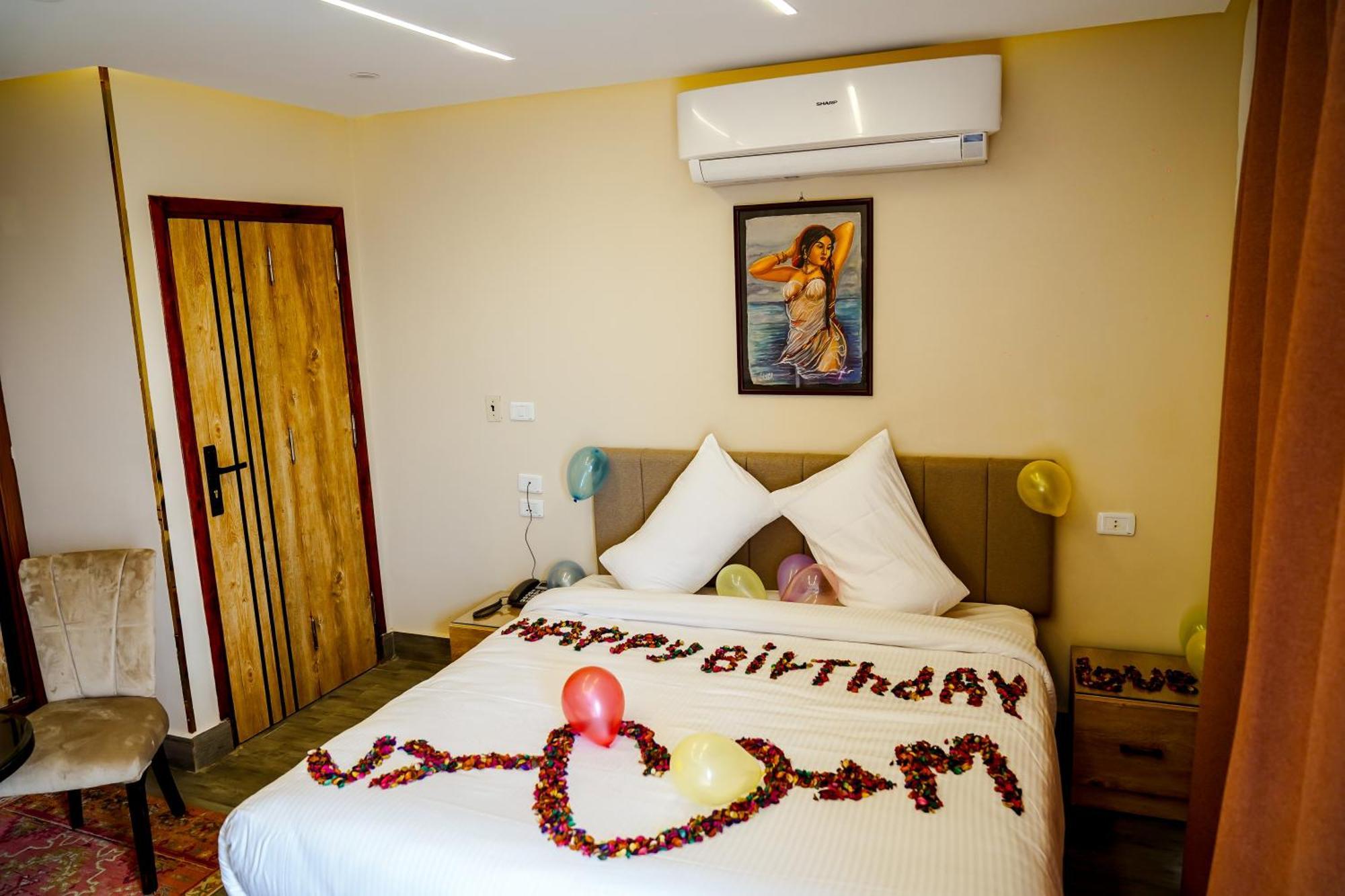 Pyramids Hotel Kafret el-Gabal المظهر الخارجي الصورة