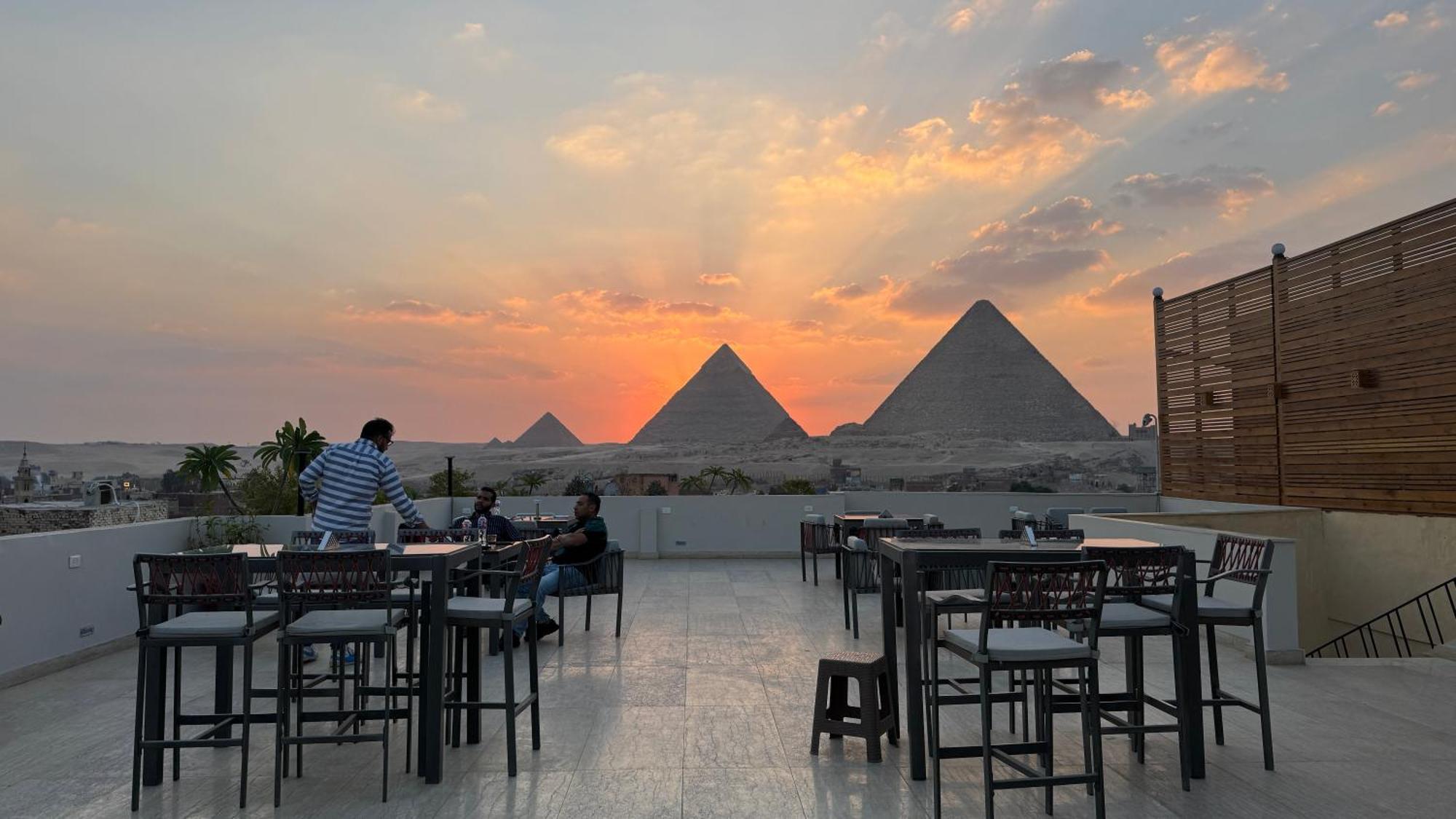 Pyramids Hotel Kafret el-Gabal المظهر الخارجي الصورة